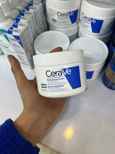 کرم آبرسان و مرطوب کننده سراوی اصل«آبرسانی عمیق، ترمیم واقعی پوست»