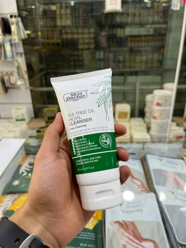 شستشوی صورت (روغن درخت چای) «پاکسازی عمیق و طراوتبخش با قدرت طبیعی تیتری»