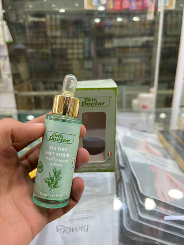 سرم صورت چای سبز«متعادلکننده چربی و آرامبخش پوستهای مستعد جوش»